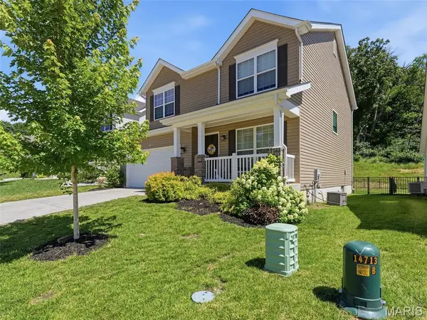 757 Fox Creek DR, Fenton, MO 63026