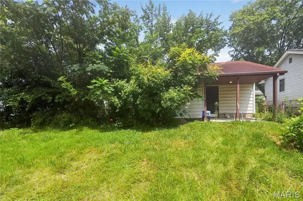10061 Lilac AVE, St Louis, MO 63137