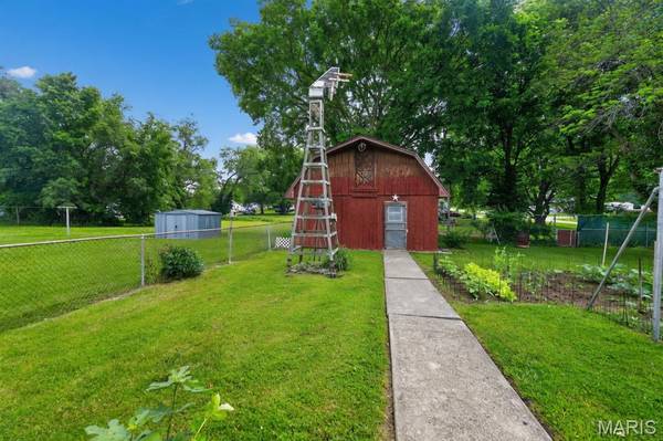 702 N 4th ST, Benld, IL 62009