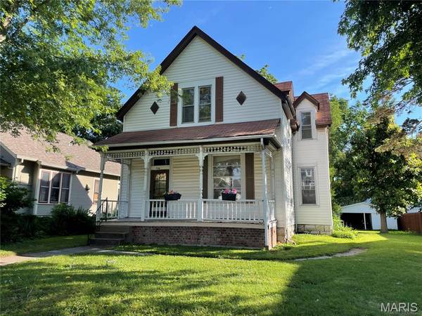 714 Monroe ST, St Charles, MO 63301