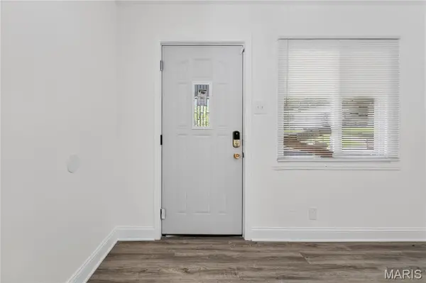 138 Elkan AVE, St Louis, MO 63135