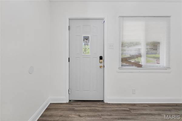 138 Elkan AVE, St Louis, MO 63135
