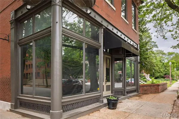 4400 Laclede AVE, St Louis, MO 63108