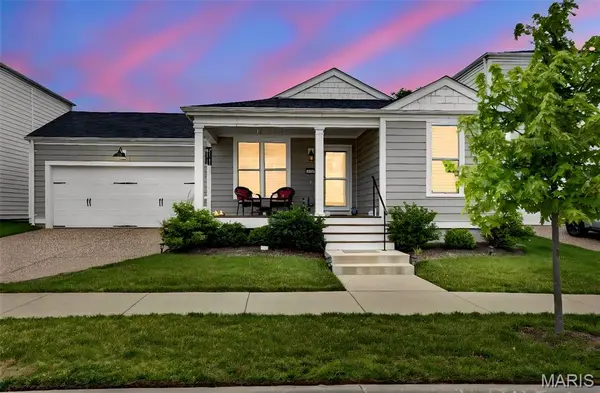 3653 Starkville ST, St Charles, MO 63301