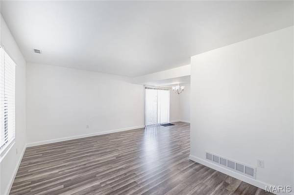 13 Dixons CT #B, O'fallon, MO 63366