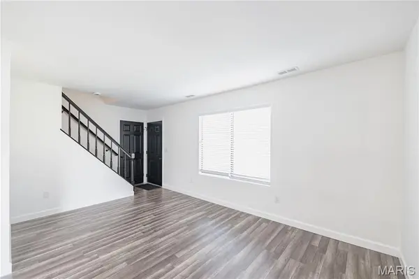 13 Dixons CT #B, O'fallon, MO 63366