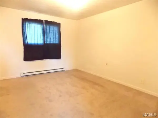 18 N 44TH ST #7, Belleville, IL 62226
