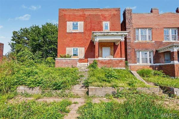 3067 Marcus AVE, St Louis, MO 63115
