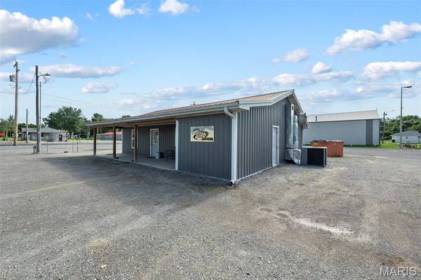 201 State ST E, Delta, MO 63744
