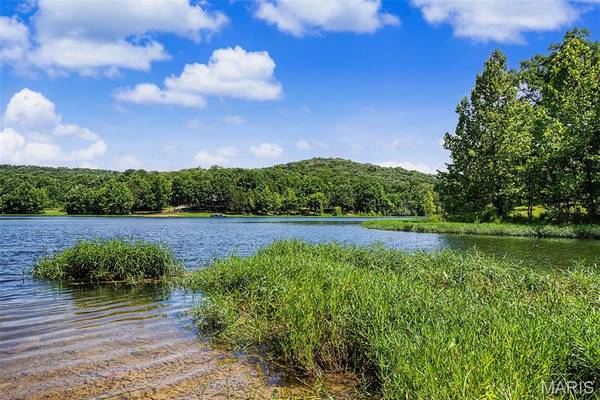 2207 Big River TRL, De Soto, MO 63020