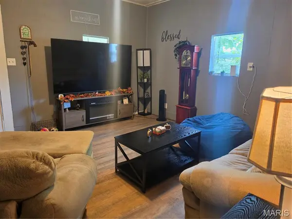 Address not disclosed, Poplar Bluff, MO 63901