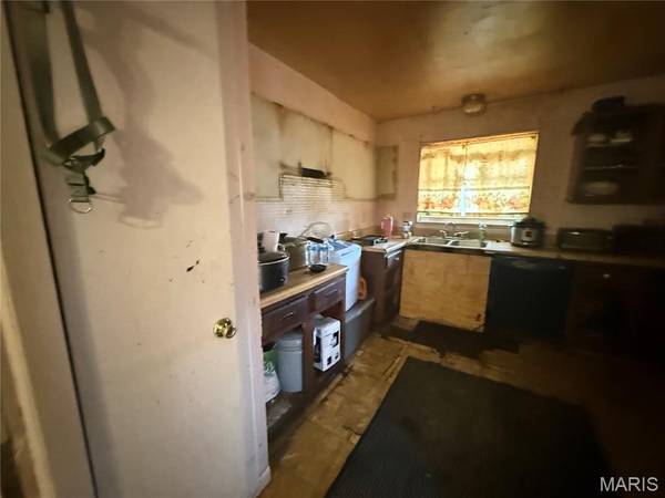 2343 Farnham LN, Unincorporated, MO 63033