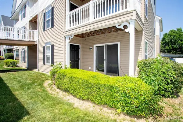 15103 Spring Creek LN, O'fallon, MO 63368