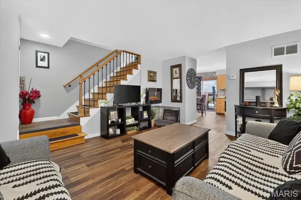 7903 Royal Arms CT, Crestwood, MO 63123