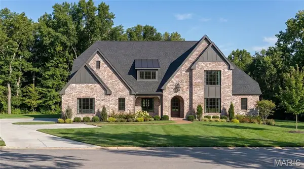 1 TBB Scottsdale @ Manor Hill, Town And Country, MO 63131