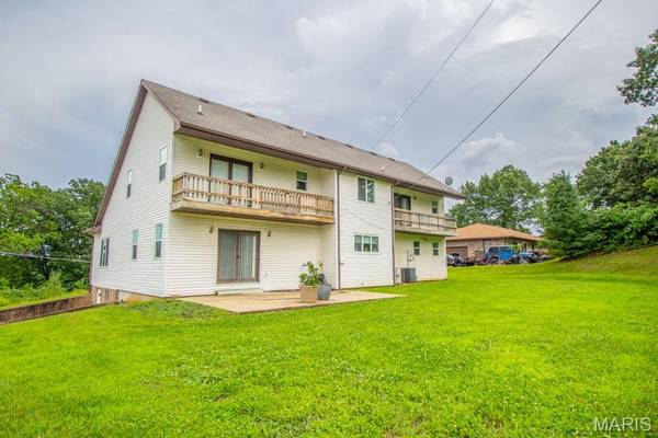 210 Vicki Lynn Lane, St Robert, MO 65584