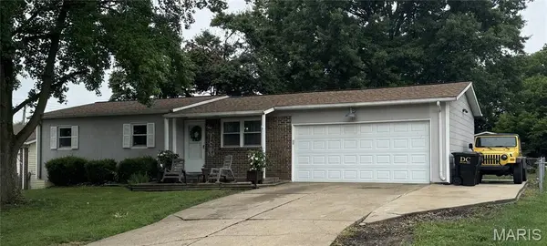 15 Junction DR, Old Monroe, MO 63369