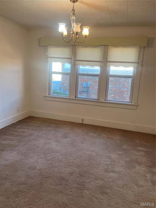 2706 Saint Marys AVE, Hannibal, MO 63401