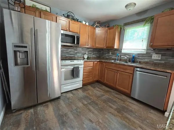 1382 Premio DR, Fenton, MO 63026