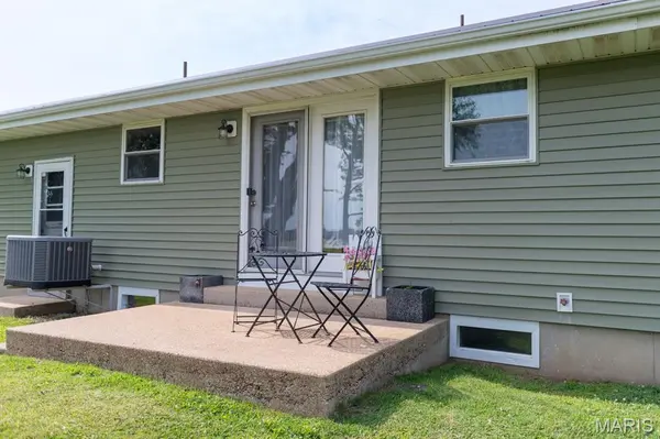 908 W Jackson AVE, Owensville, MO 65066
