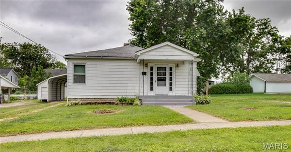 208 E Exchange ST, Jerseyville, IL 62052