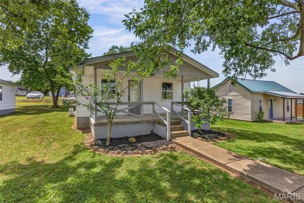 405 S Jackson ST, Desloge, MO 63601