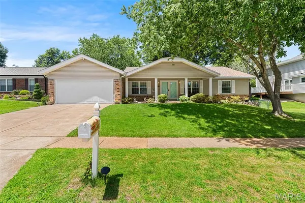 7207 Emerald Hill CT, St Louis, MO 63129