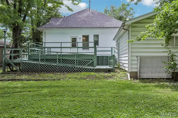 602 N Harrison ST, Litchfield, IL 62056