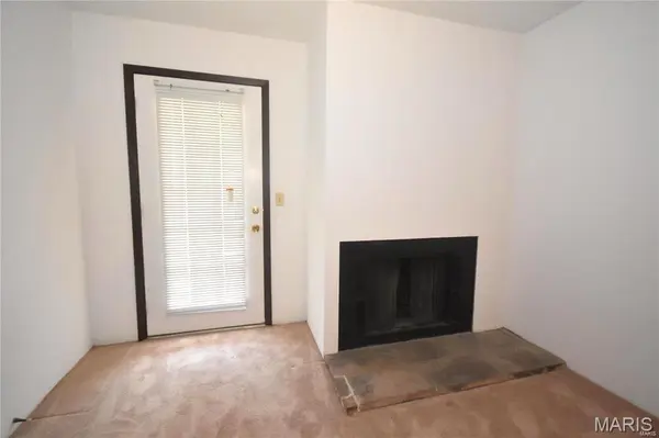 94 PEACHTREE LN, Fairview Heights, IL 62208