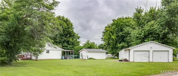 402 N Wood ST, Mulberry Grove, IL 62262
