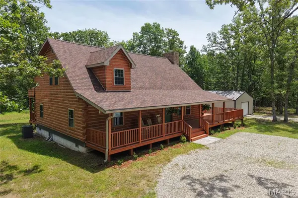 23700 Snowberry DR, Lebanon, MO 65536