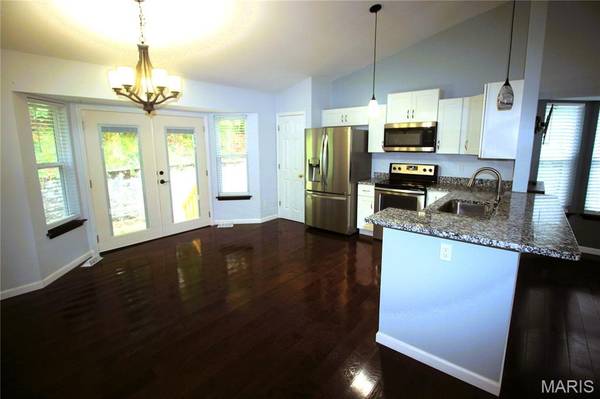 1511 Glenn Brooke Woods CIR, Ballwin, MO 63021