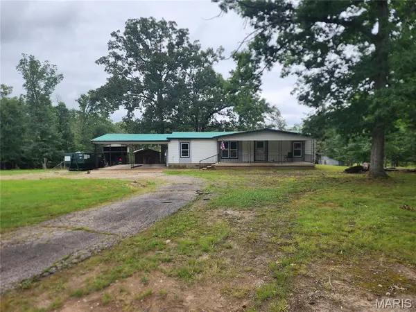 1131 Wayne Route V, Piedmont, MO 63957