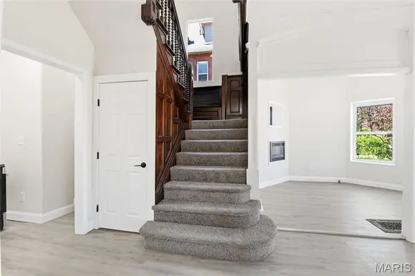 4266 Washington BLVD, St Louis, MO 63108