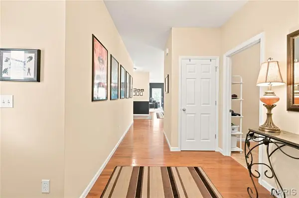 226 City Gate LN, St Charles, MO 63303