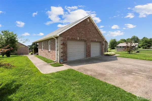 429 Diana ST, Jackson, MO 63755
