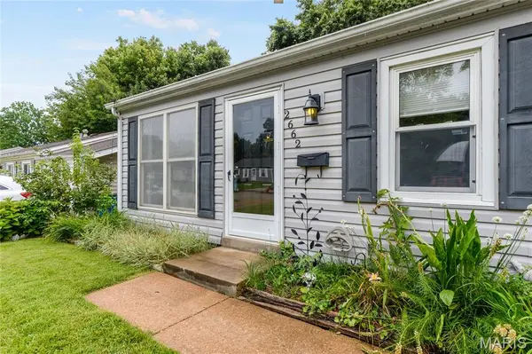 2662 Bonniebrook DR, Maryland Heights, MO 63043