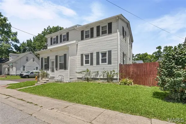 323 W Church ST, Mascoutah, IL 62258