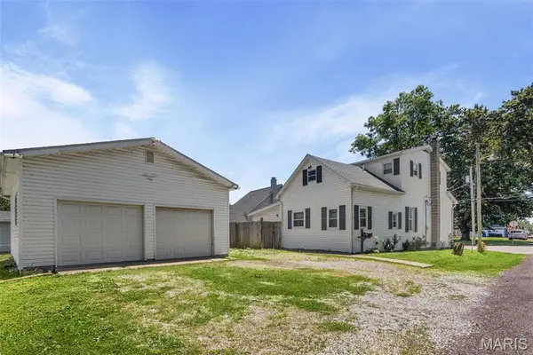 323 W Church ST, Mascoutah, IL 62258