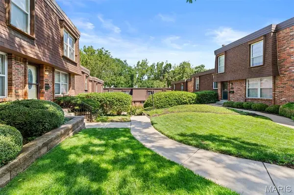 13485 Coliseum DR #H, Chesterfield, MO 63017