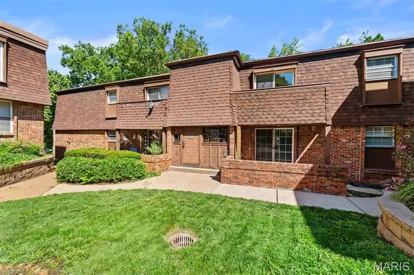 13485 Coliseum DR #H, Chesterfield, MO 63017
