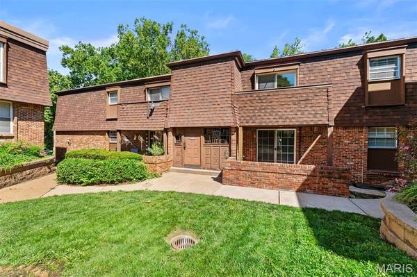 13485 Coliseum DR #H, Chesterfield, MO 63017