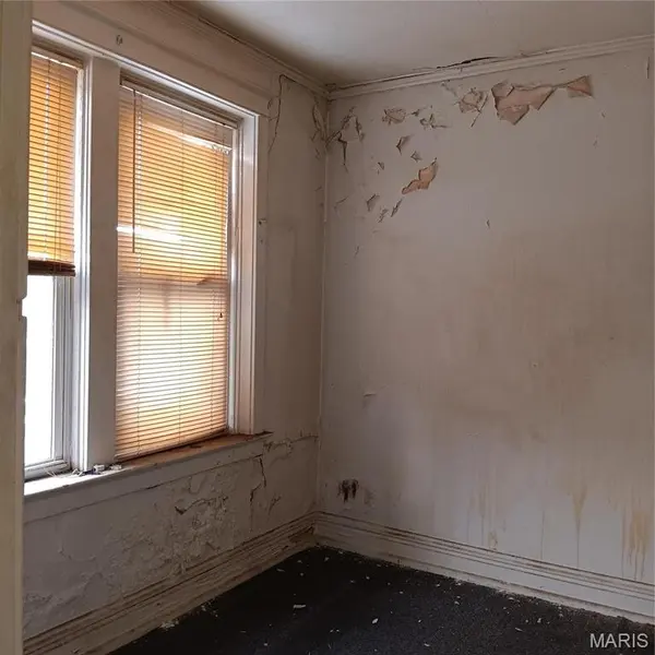 4341 Shreve AVE, St Louis, MO 63115