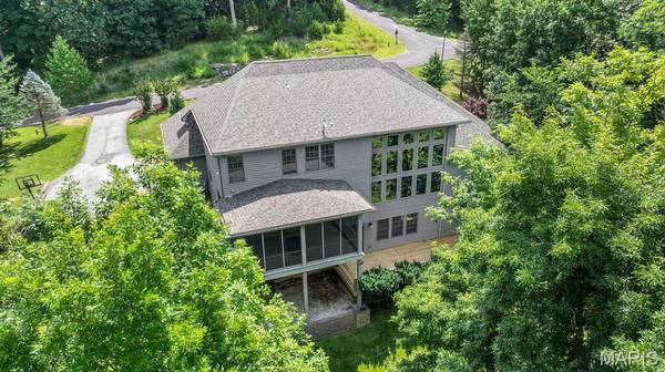 1233 Diamond Valley DR, High Ridge, MO 63049