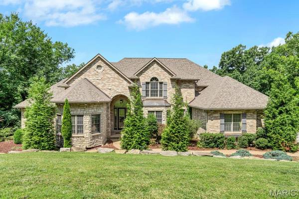 1233 Diamond Valley DR, High Ridge, MO 63049