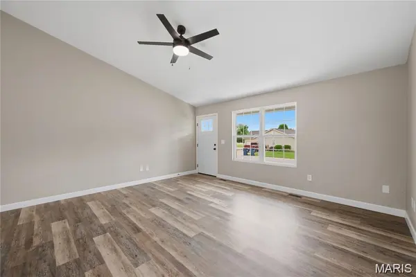 104 Briarwood DR, Moscow Mills, MO 63362