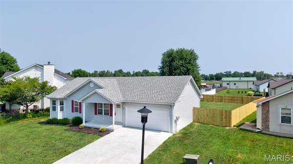 104 Briarwood DR, Moscow Mills, MO 63362