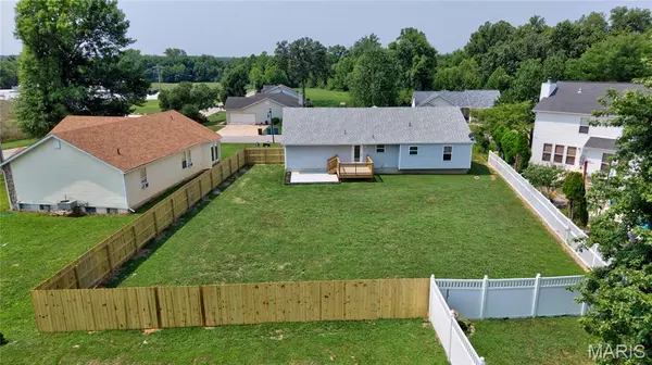 104 Briarwood DR, Moscow Mills, MO 63362