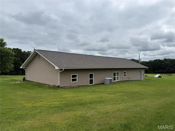 74 Block Lane, Montgomery City, MO 63361
