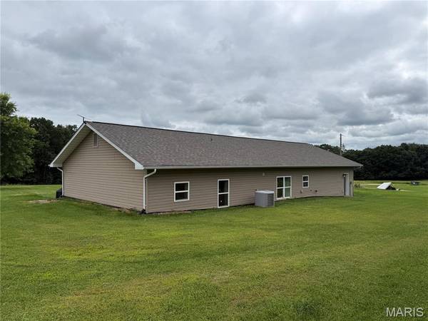74 Block Lane, Montgomery City, MO 63361